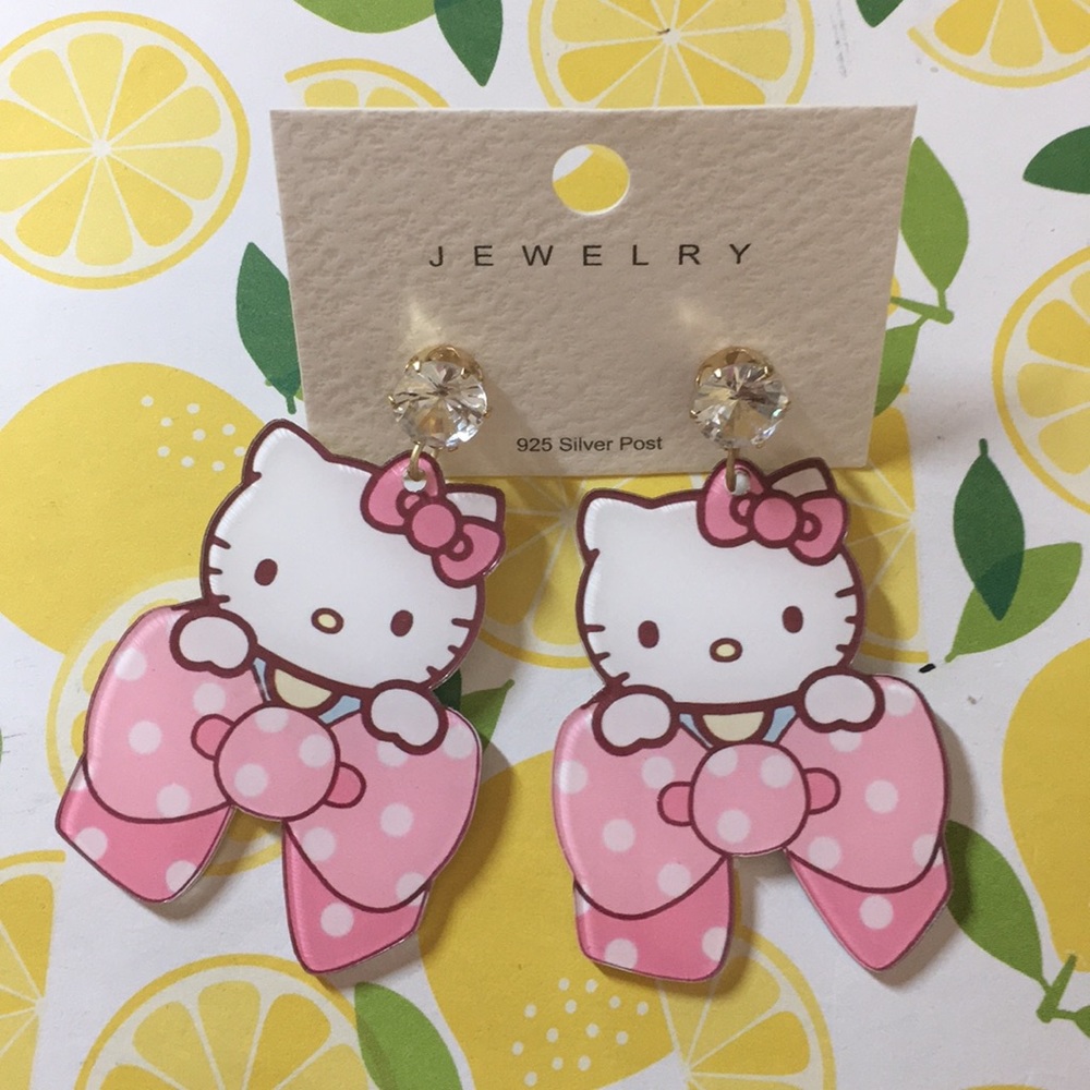 🍊NWT Sanrio Hello Kitty Pink Bow CZ Earrings - Picture 6 of 9